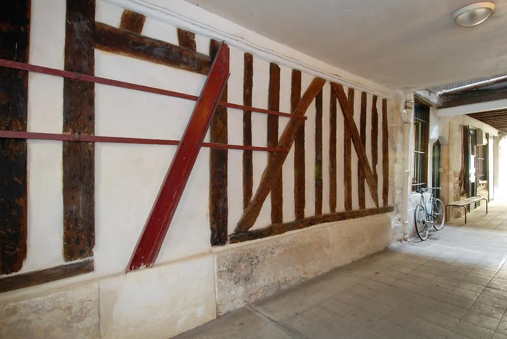 Transparent Marais-1